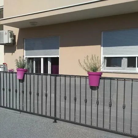 Grandezza Apartment *